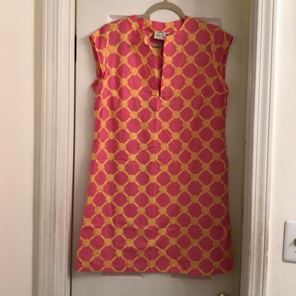 Dresses & Skirts - Three Islands dress